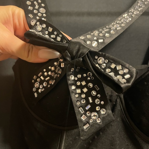Victoria secret corset bra with rhinestones straps and bow - Picture 3 of 5